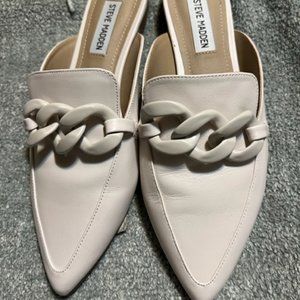 NWT Women's Steve Madden Bone Colored Closed Toe Slides in Size 8M